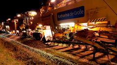 En megastor sporlægningsmaskine