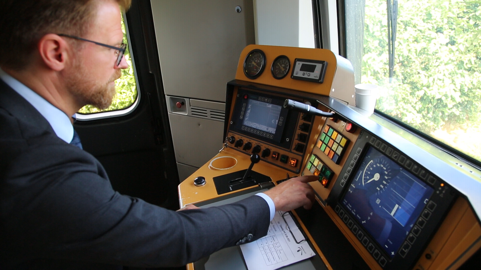 Minister prøvekører det nye signalsystem mellem Køge og Næstved